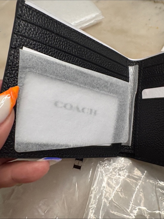 Coach Black Pebbled Leather Bi-Fold Card Wallet-opened to take photos never used main image 0